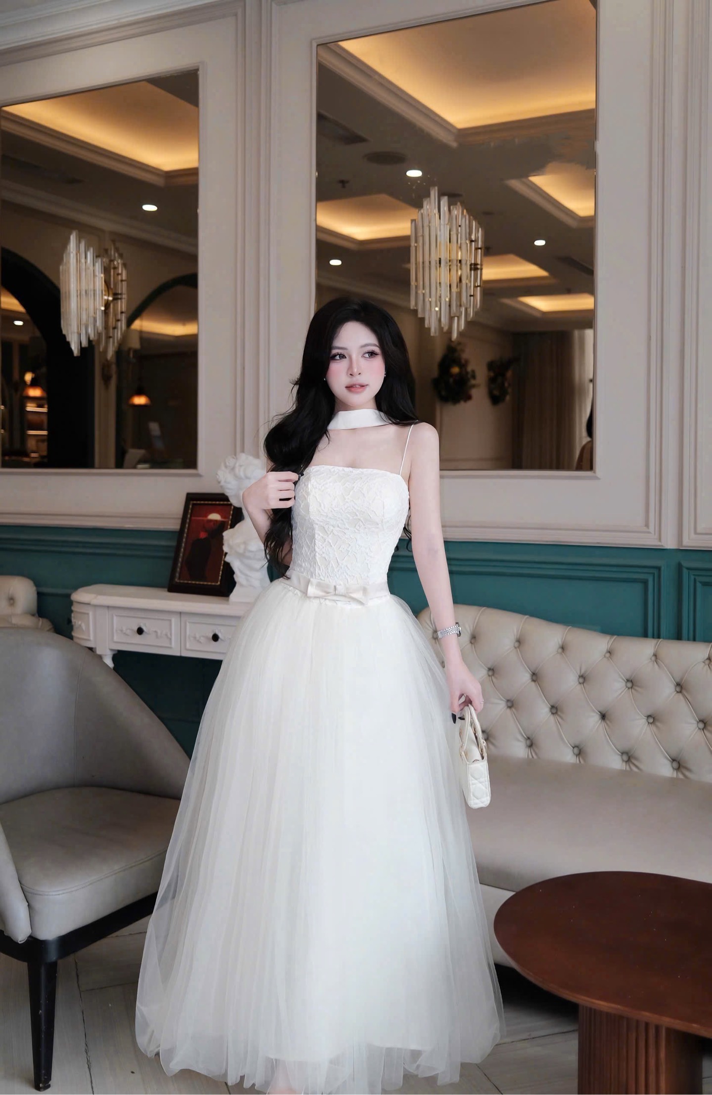 Đầm thiết kế 2 dây ren phối voan bồng kèm dây cổ
