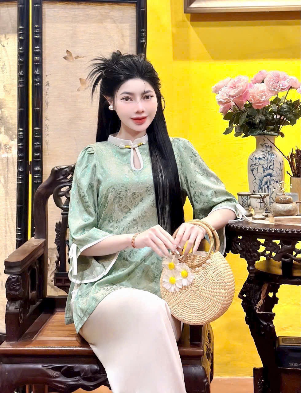 Bộ lam cổ bầu tay lửng +
 nơ