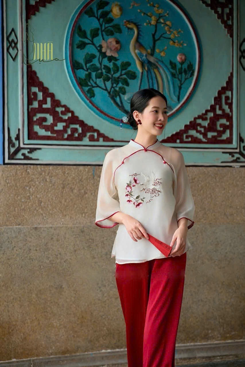 Bộ lam thêu cò và hoa