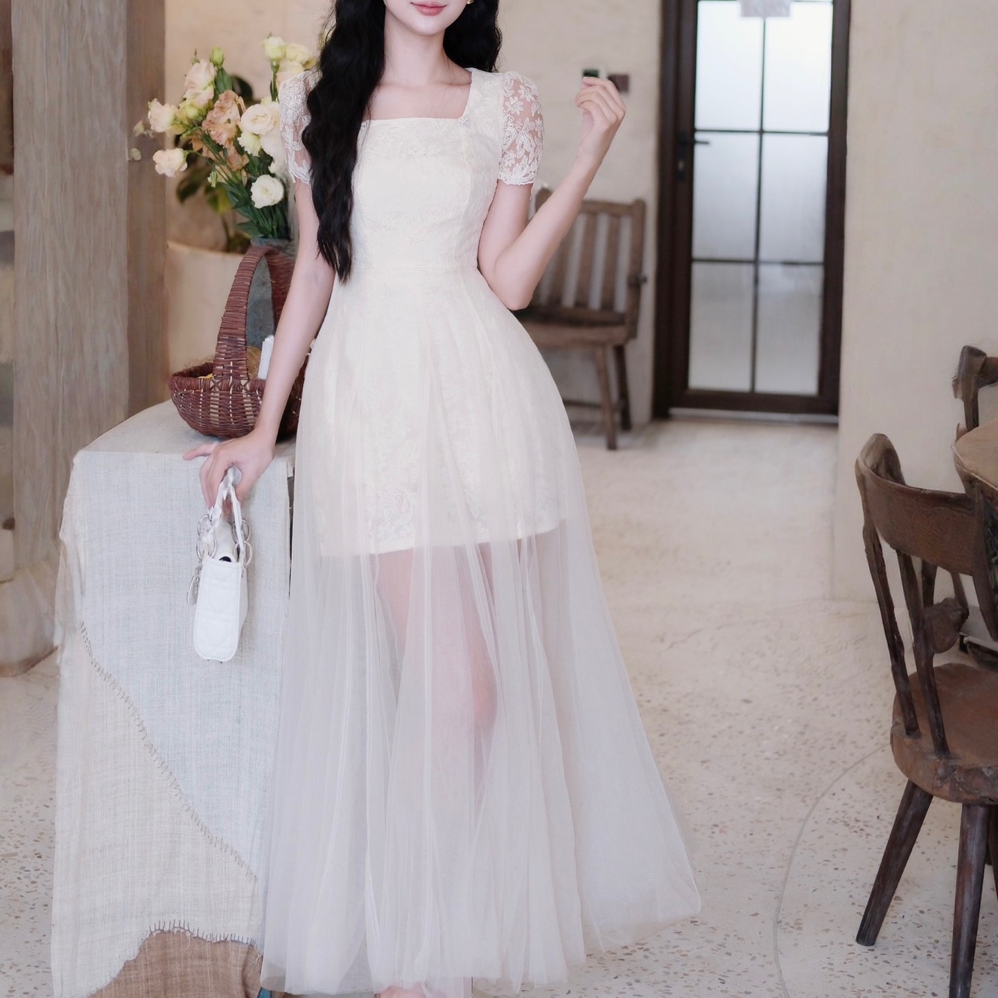 Đầm thiết kế cổ vuông tay ren dáng dài phối voan đi tiệc cao cấp hai màu trắng kem