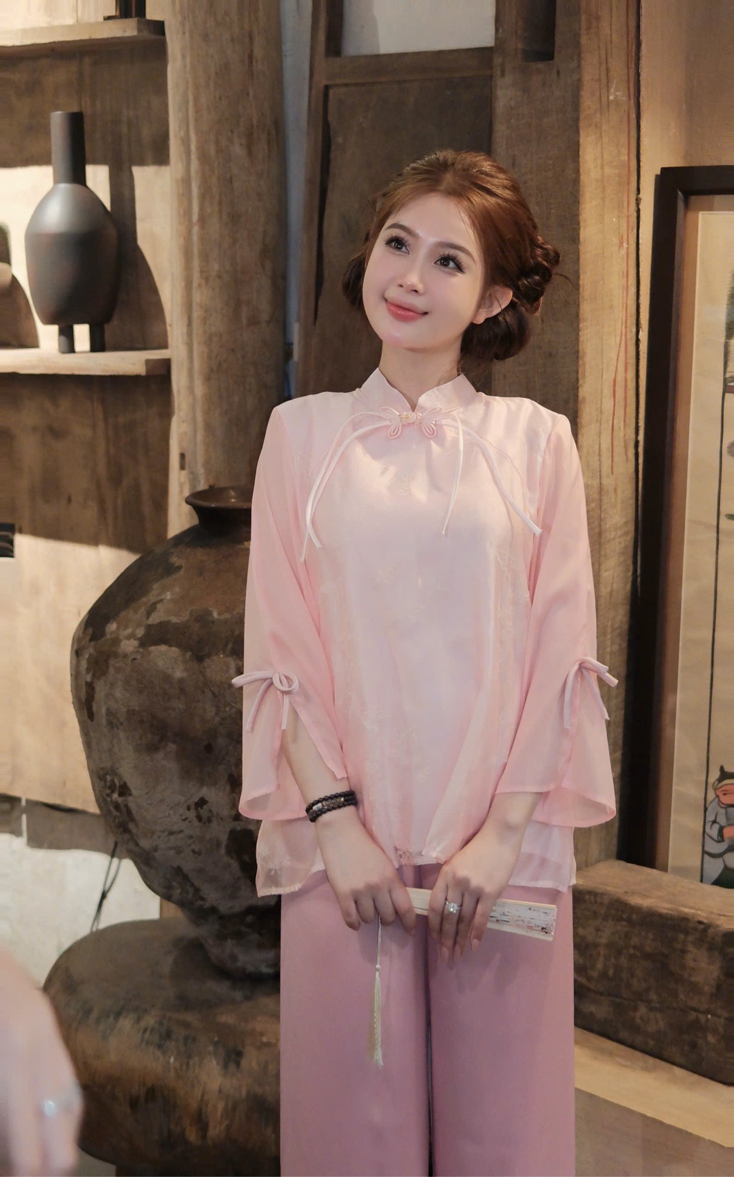Lam tơ cổ đứng kèm nơ