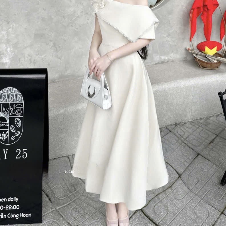 Đầm trễ vai dáng dài chữ A sang trọng