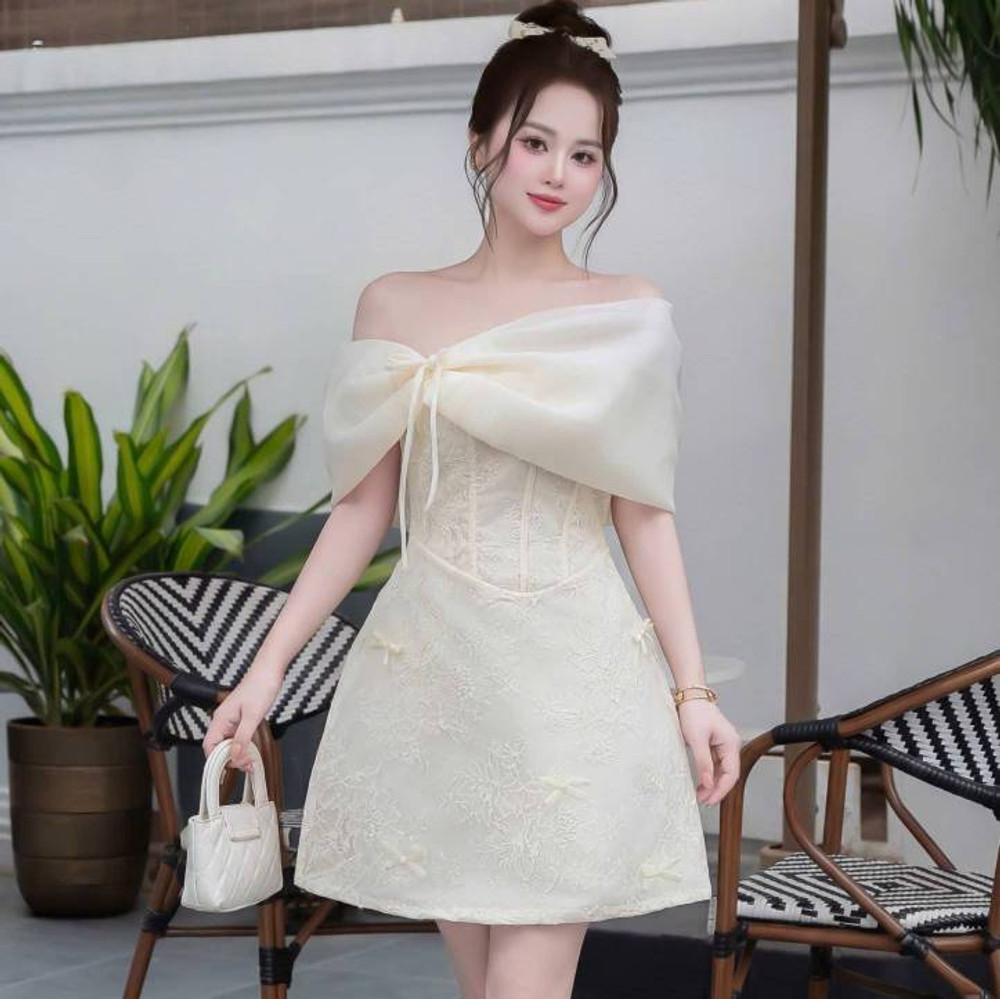 Đầm thiết kế trễ vai nơ ngực