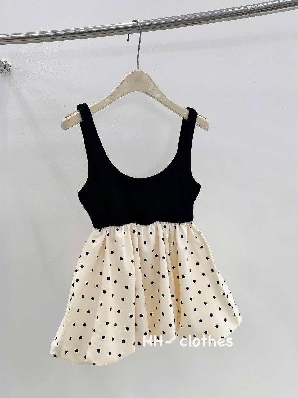 Áo kiểu 2 dây babydoll chấm bi