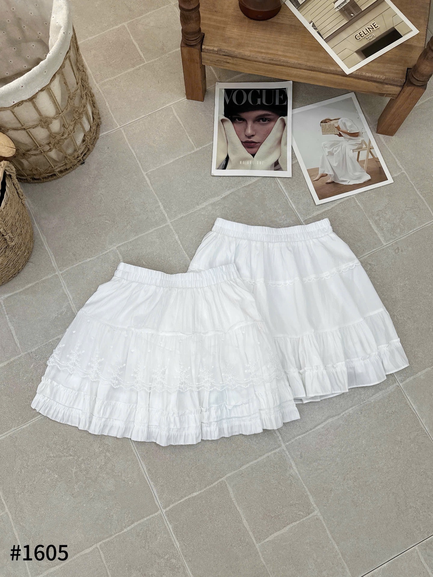 Chân váy 2 tầng phối ren xoè