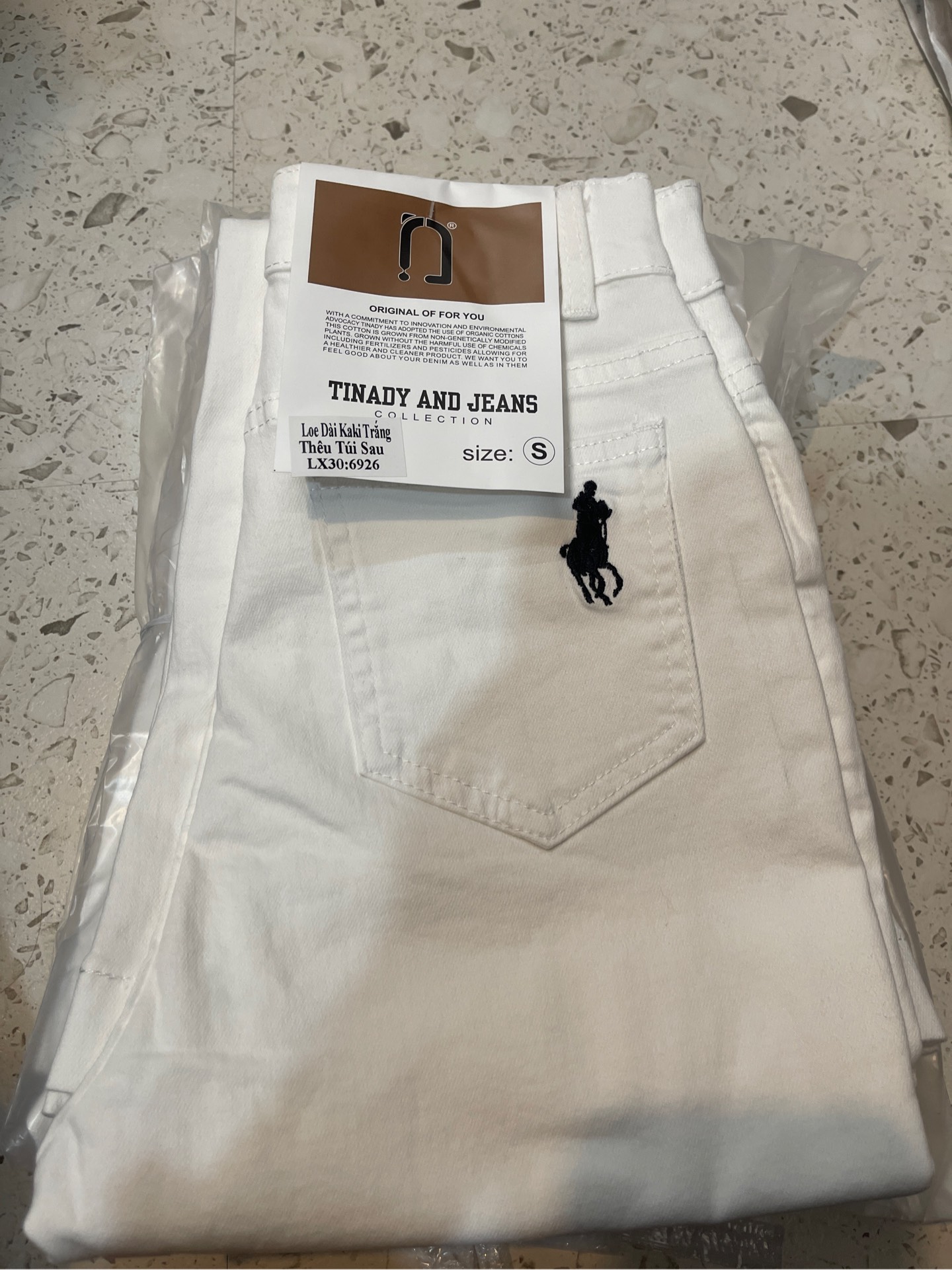 Loe dài kaki trắng