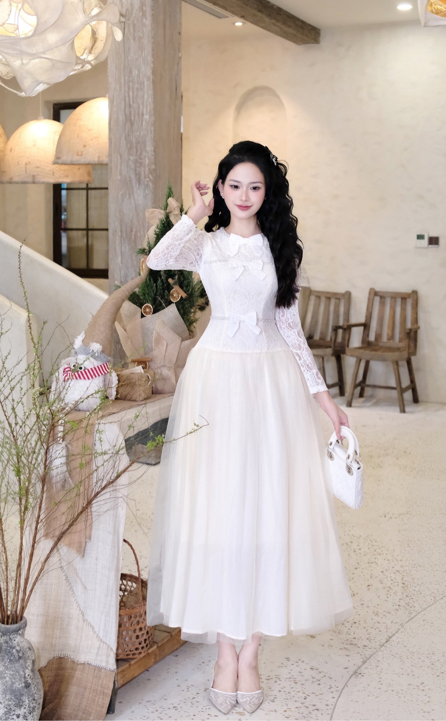Đầm cổ tròn đính 3 nơ đi tiệc sang chảnh cao cấp