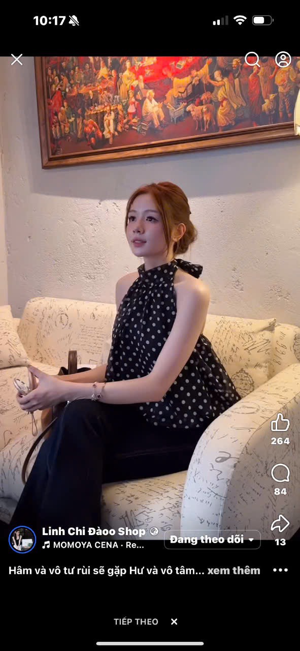Áo kiểu bí cổ yếm chấm bi