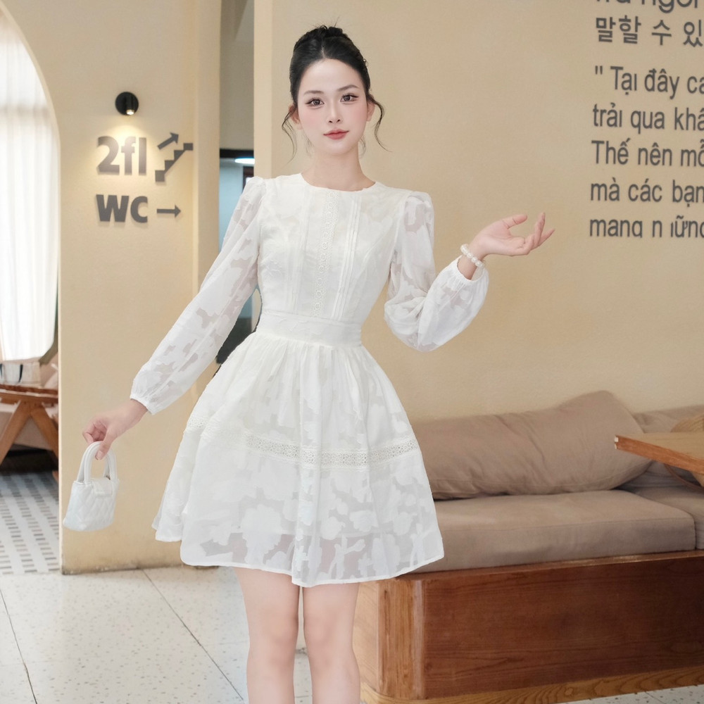 Đầm tay dài bồng cổ tròn thiết kế xoè ngắn xếp li ngực