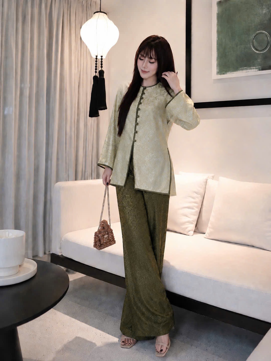 Đồ lam tơ tằm viền màu
