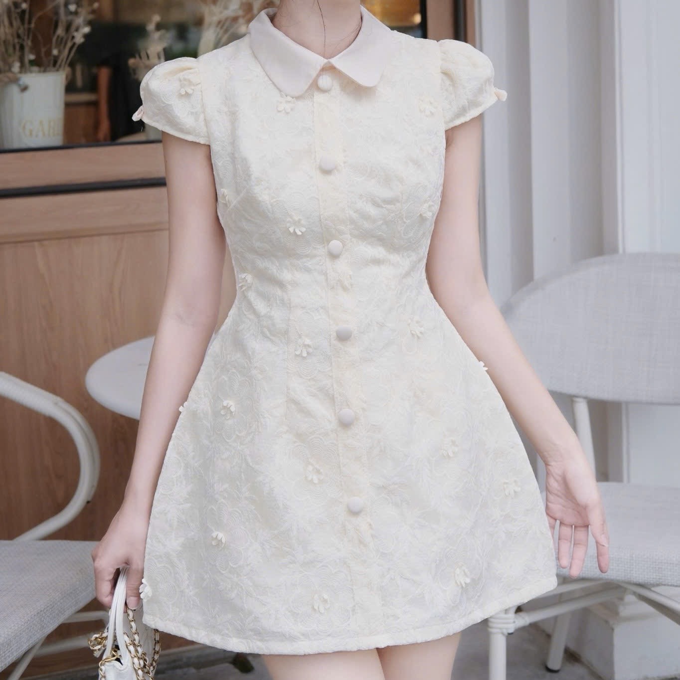 Đầm cổ sen chữ A cúc bọc tay cộc