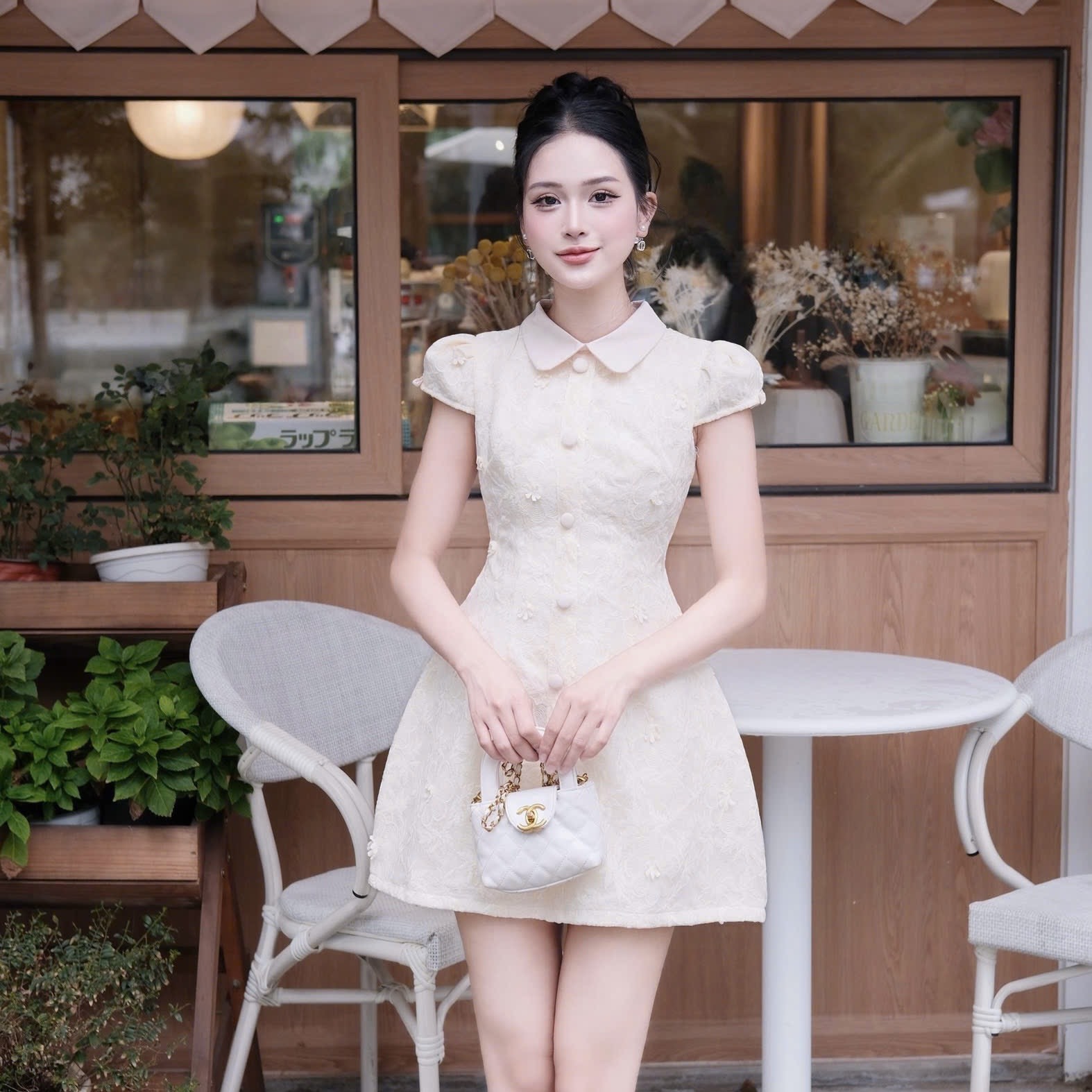 Đầm cổ sen chữ A cúc bọc tay cộc