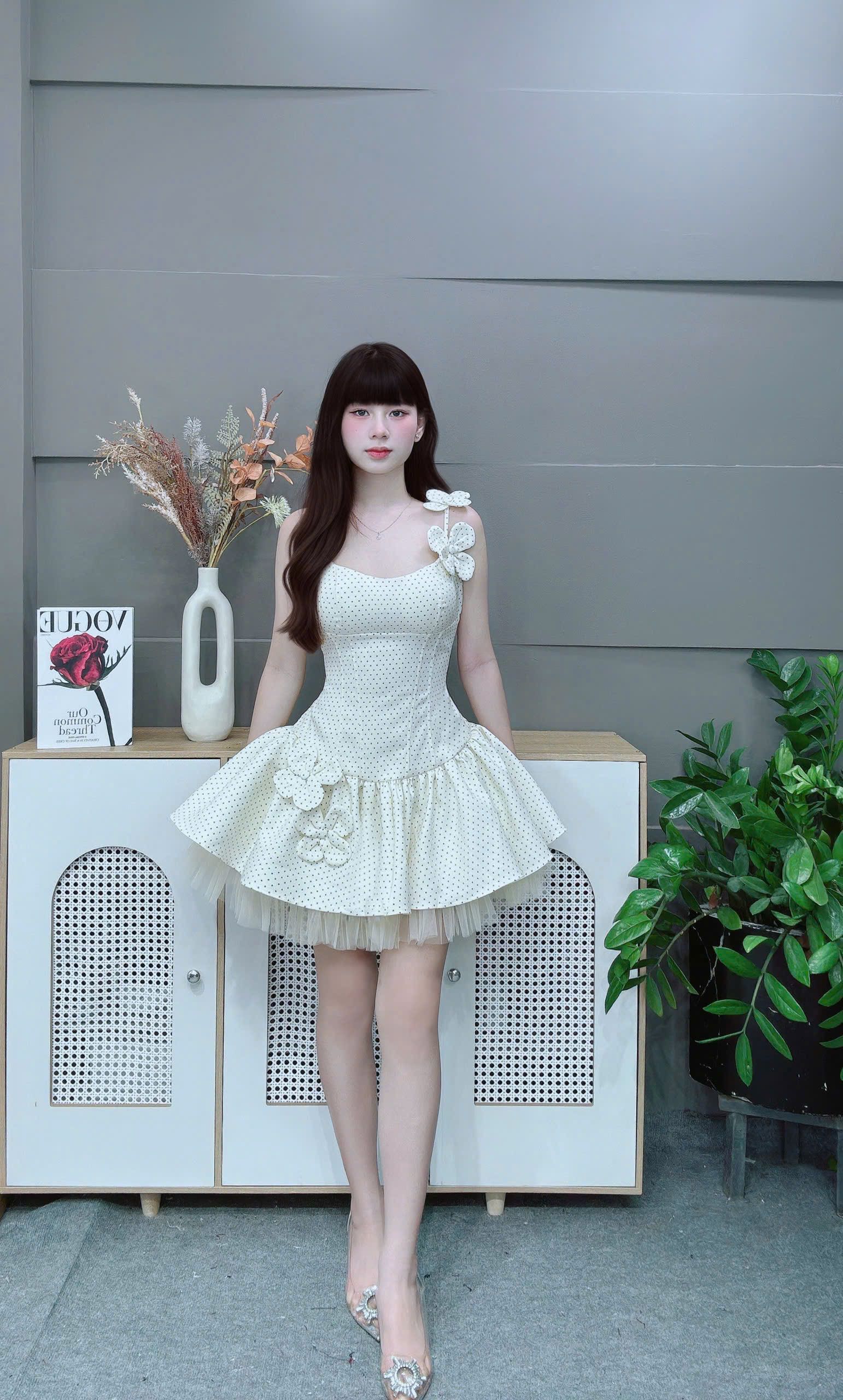 Váy 2 dây cúp ngực bi to ngắn