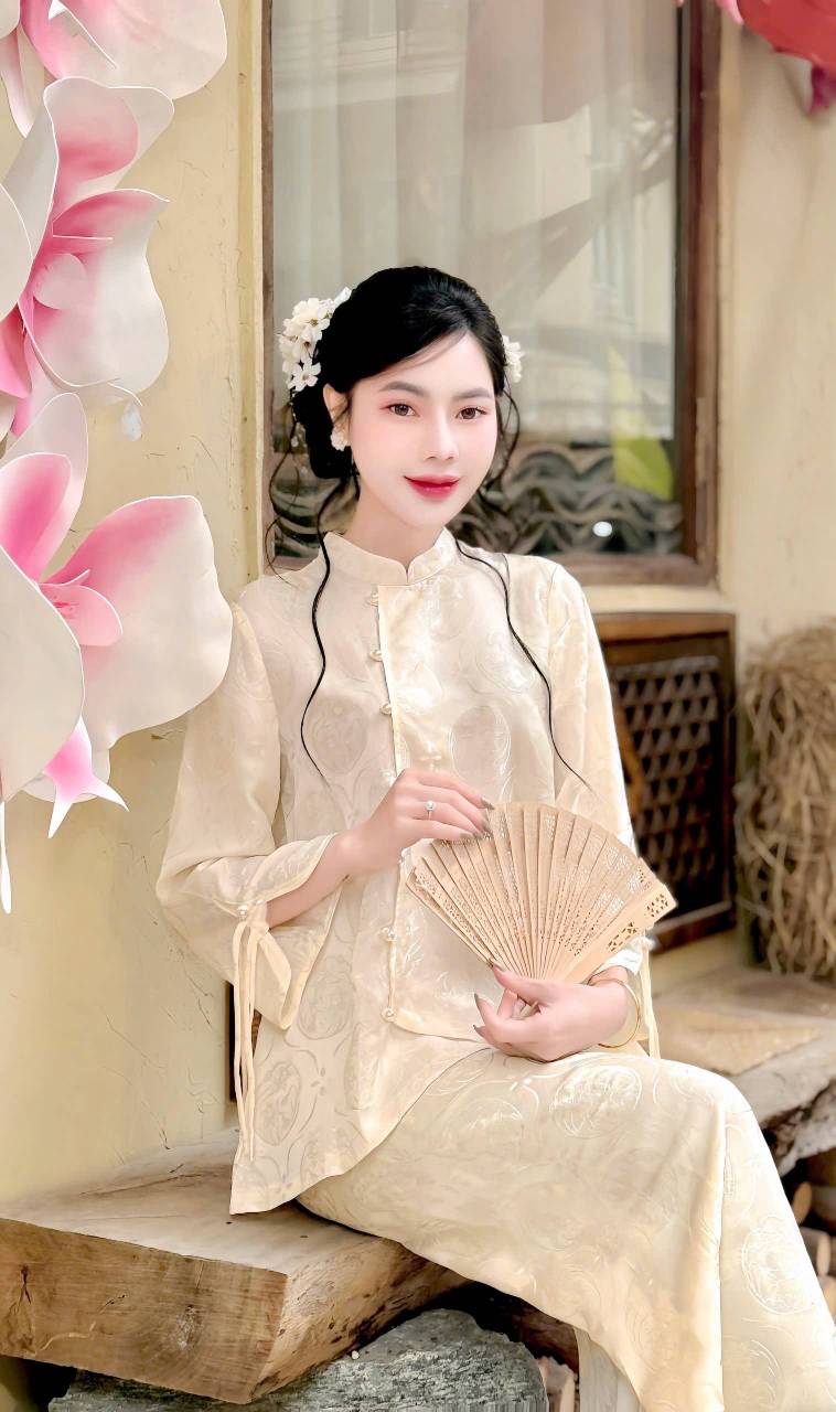 Đồ lam tơ tằm cổ tàu nút ngọc