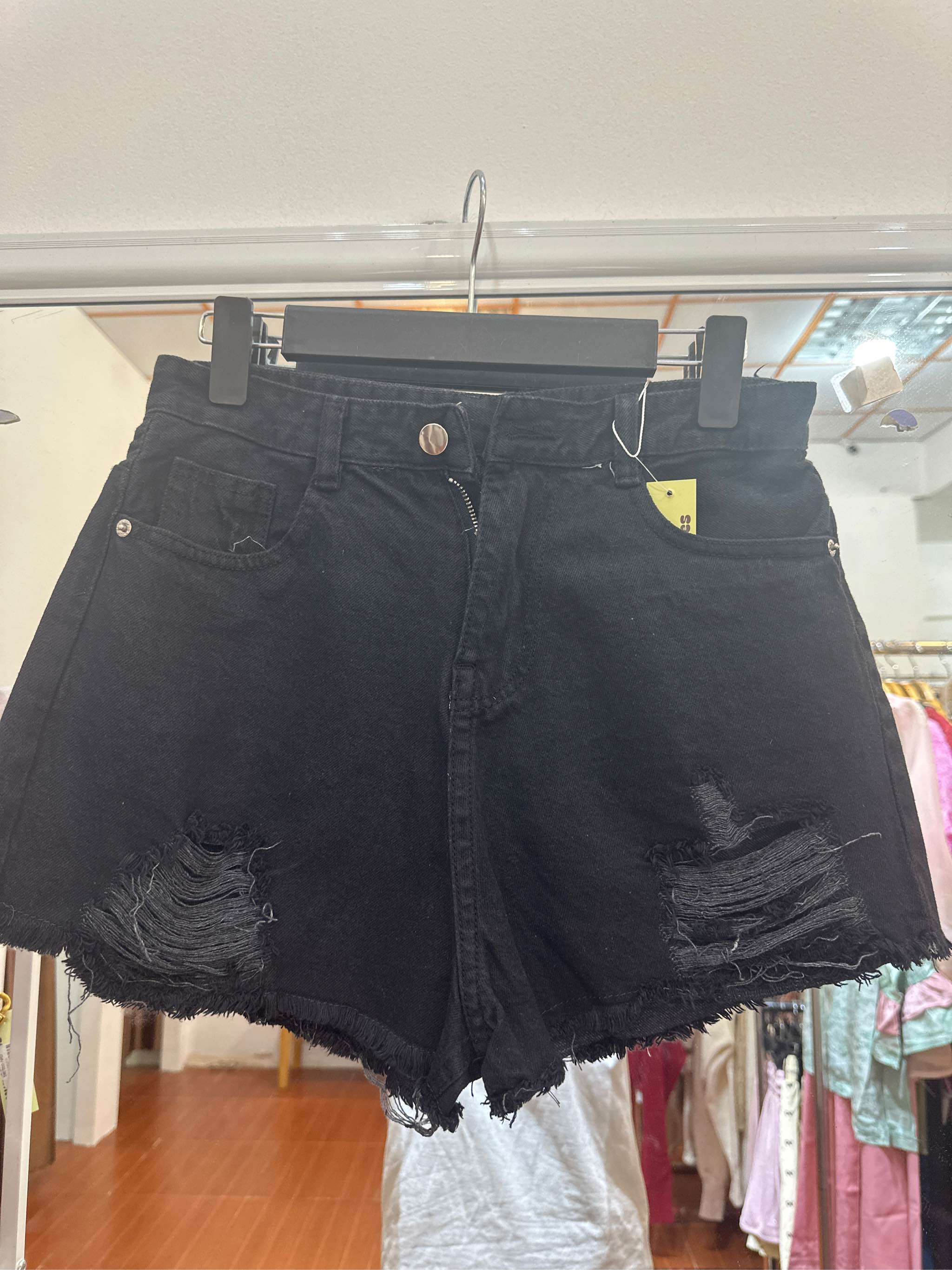 JS17 quần short đại rách 075