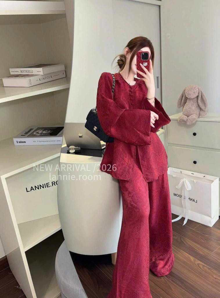 Đồ lam tơ tằm nút bọc cổ tròn