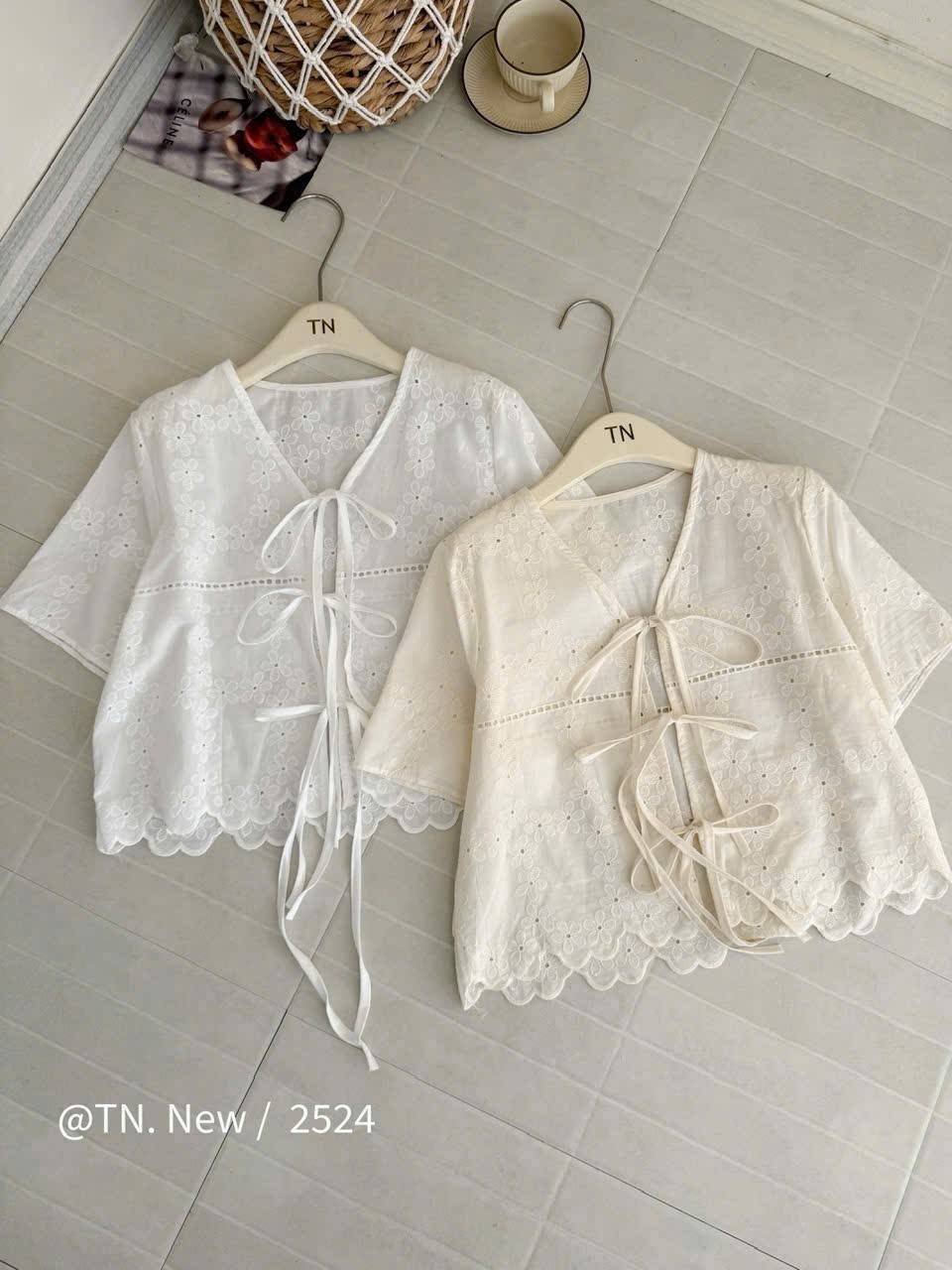 Áo kiểu cột dây thêu hoa nổi