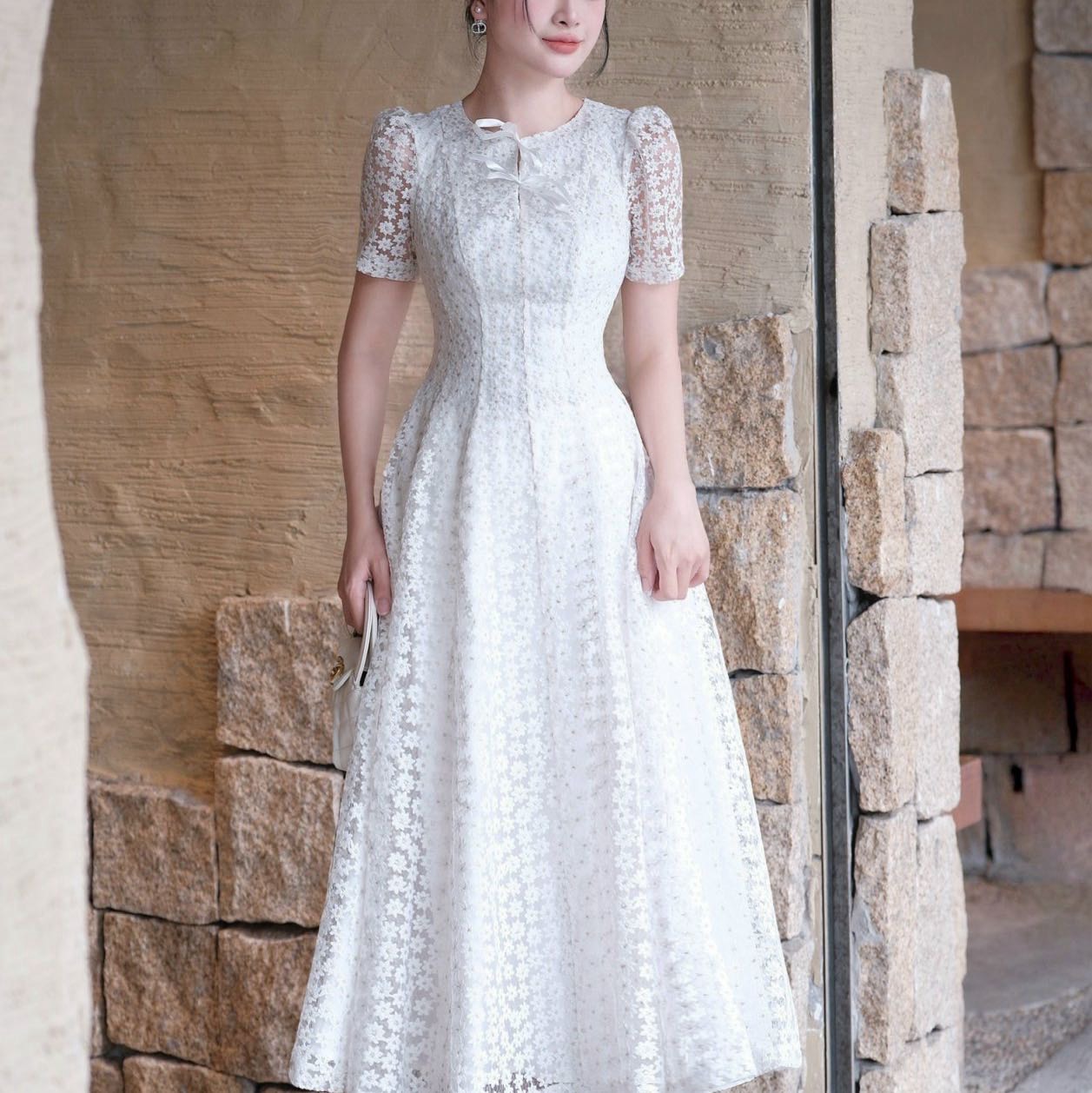 Đầm voan hoa cổ tròn tay ngắn công chúa sang trọng dáng xòe cao cấp đi tiệc