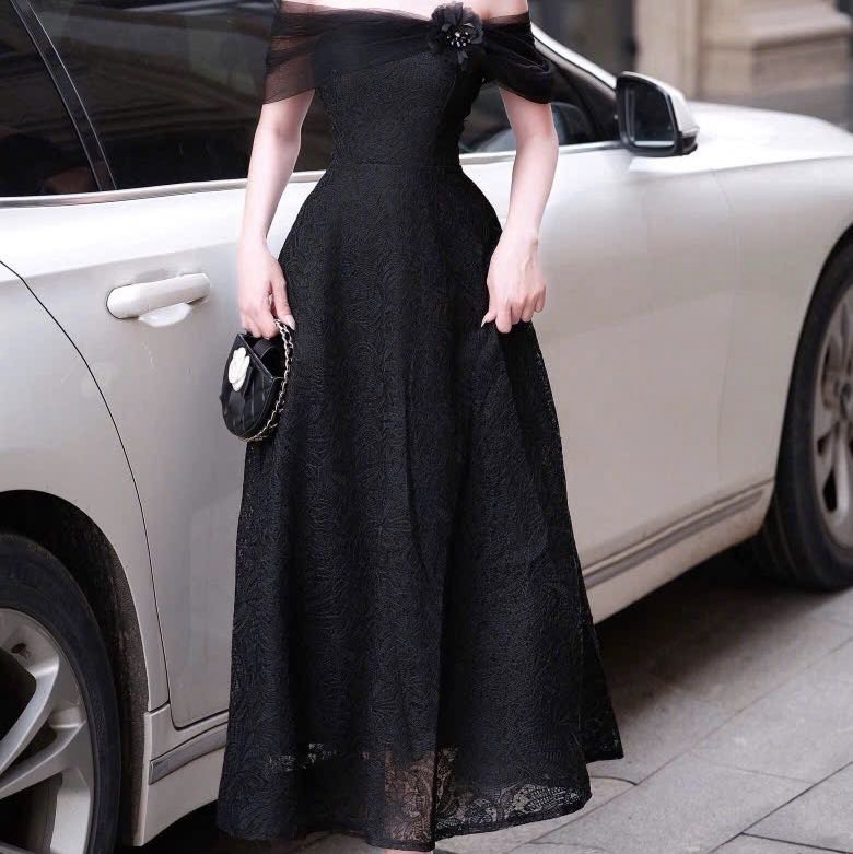 Đầm trễ vai nơ ôm ngực đi tiệc dáng dài cao cấp phối voan xoăn sang chảnh