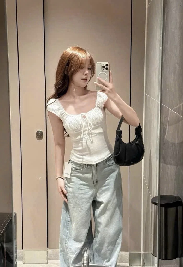 Áo kiểu 2 nút ngực 2 dây