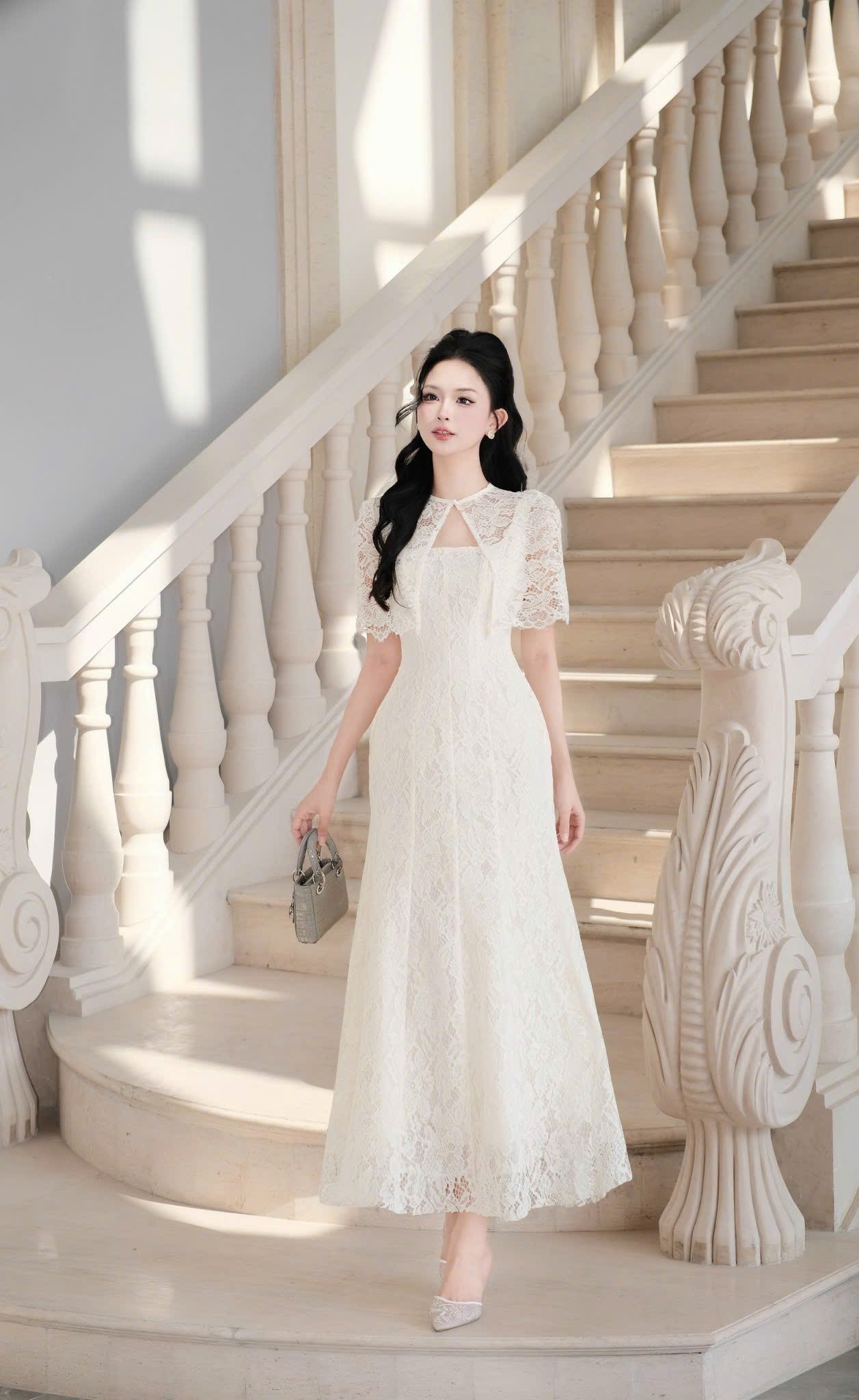 Đầm thiết kế 2 dây ren dáng dài kèm choàng