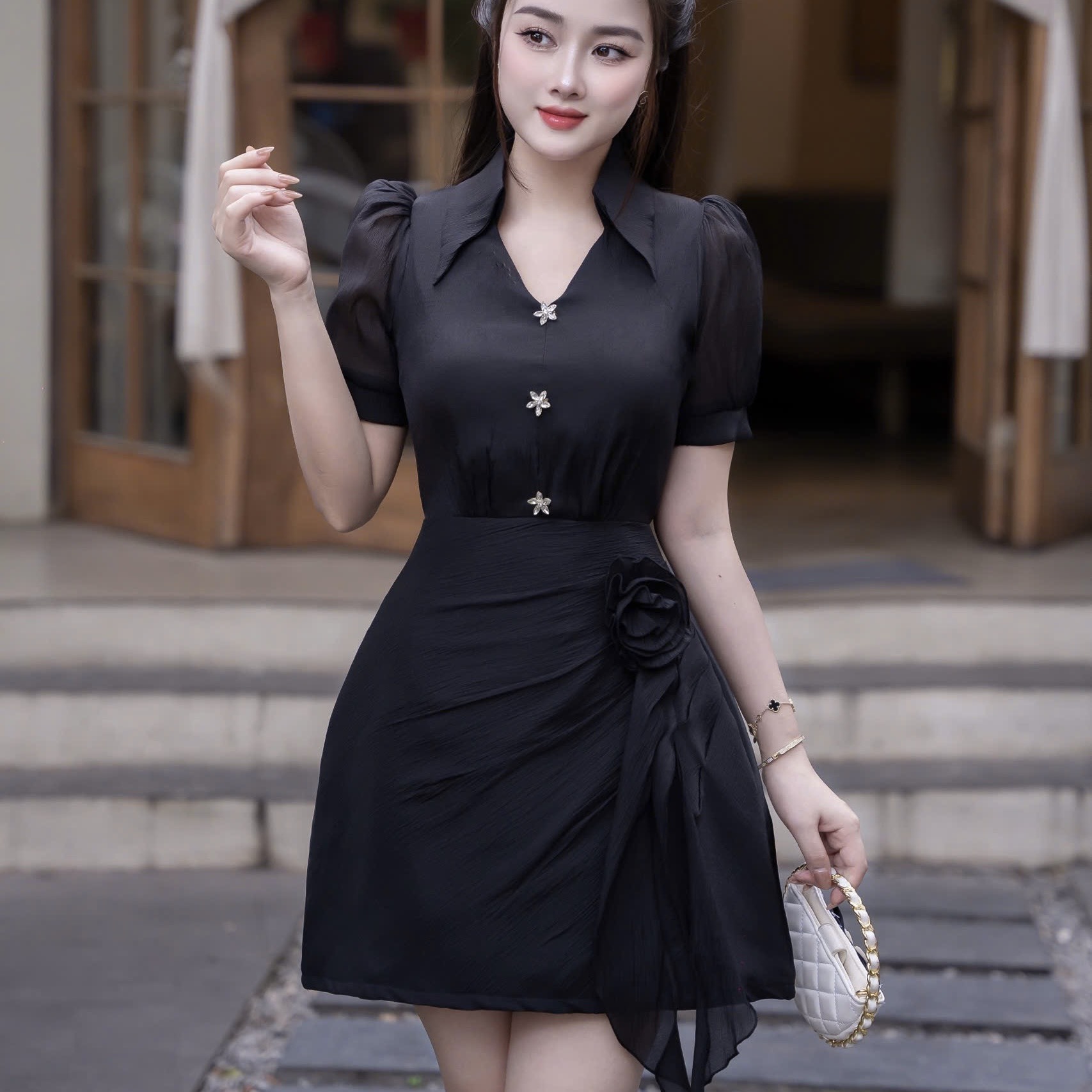 Đầm voan cổ sơ mi kín đáo thanh lịch phối váy A đi tiệc cao cấp 3 màu xanh/đen/kem