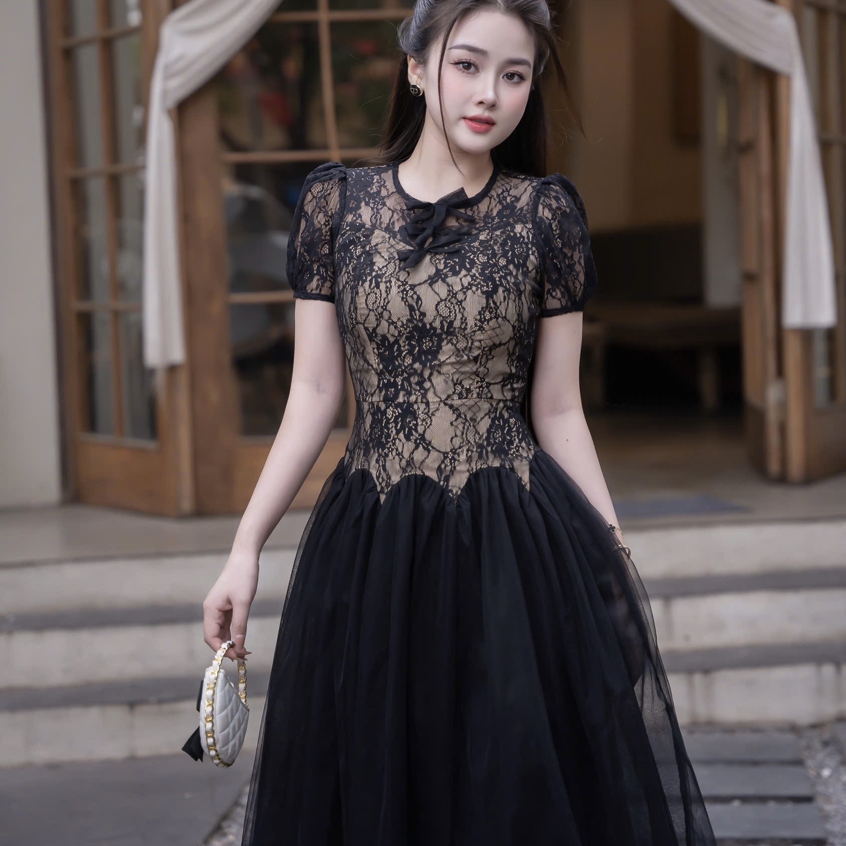 ĐẦM thiết kế ren phối voan đen cổ tròn tay ngắn lót da cao cấp đi tiệc sang trọn