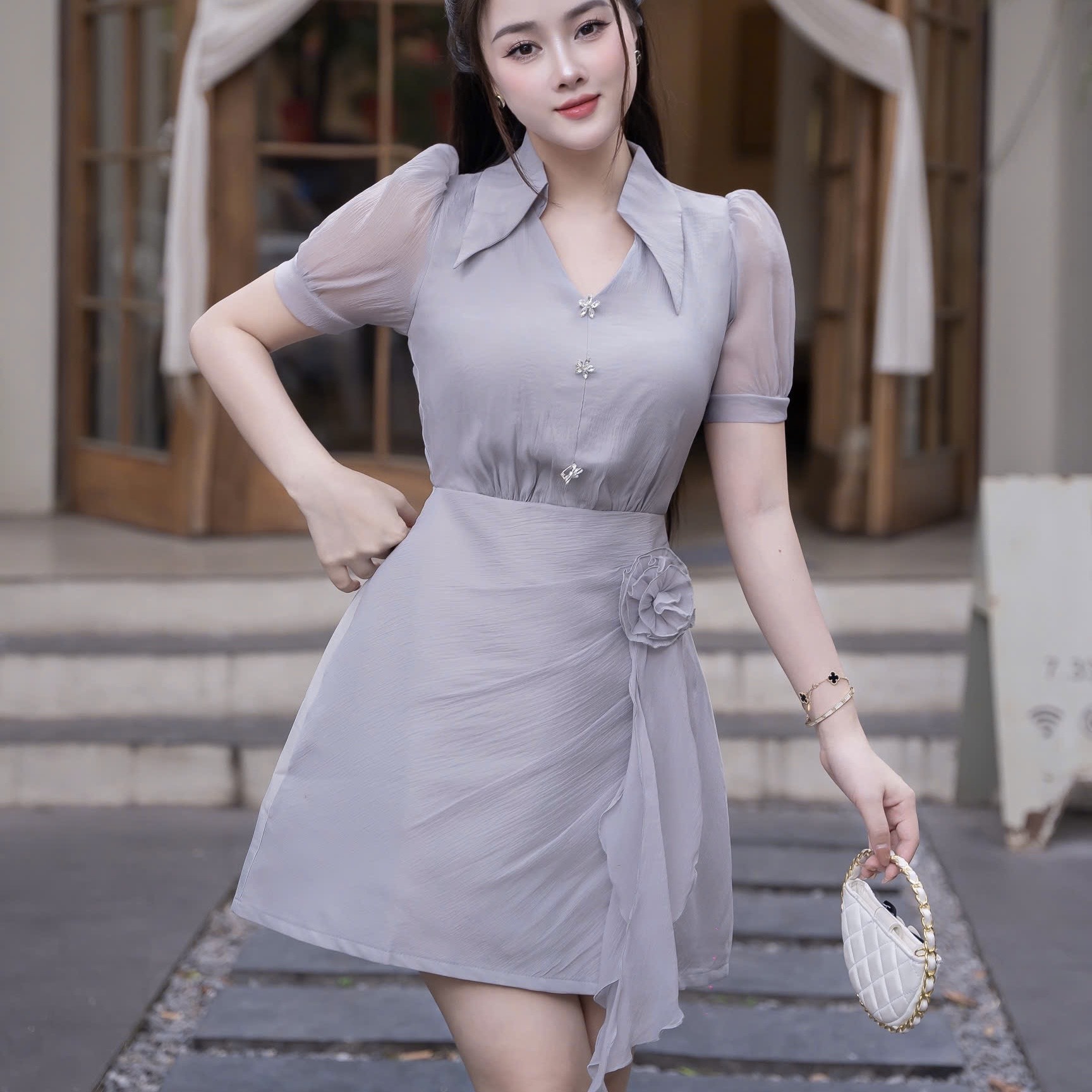 Đầm voan cổ sơ mi kín đáo thanh lịch phối váy A đi tiệc cao cấp 3 màu xanh/đen/kem