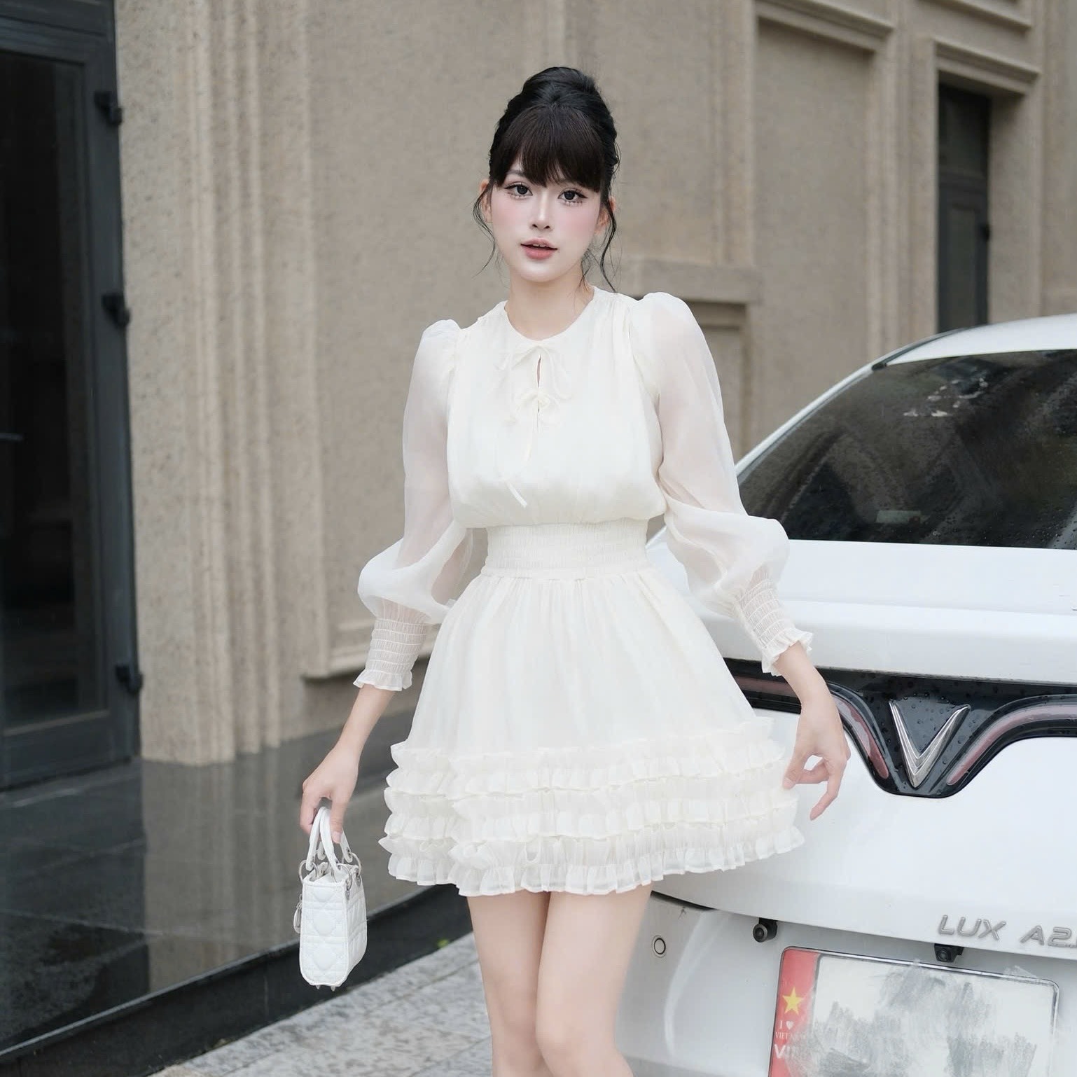 Đầm thiết kế cổ tròn tay bồng tầng hoa thiết kế cao cấp đi tiệc tay dài dáng xoè