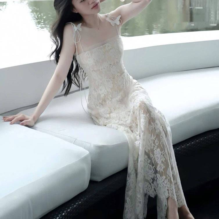 Đầm thiết kế 2 dây nơ bướm dáng dài