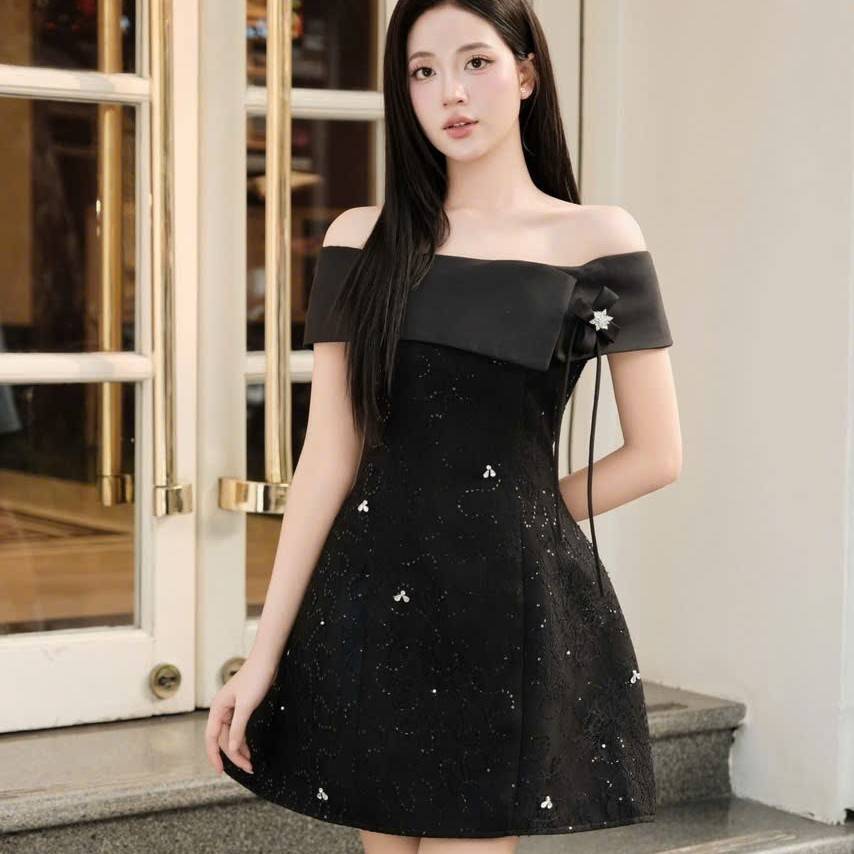 Đầm thiết kế trễ vai dáng xòe
