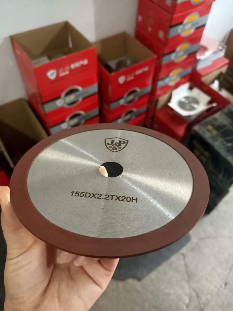 Lưỡi chống dăm - Kẻ chỉ nghệ thuật 155