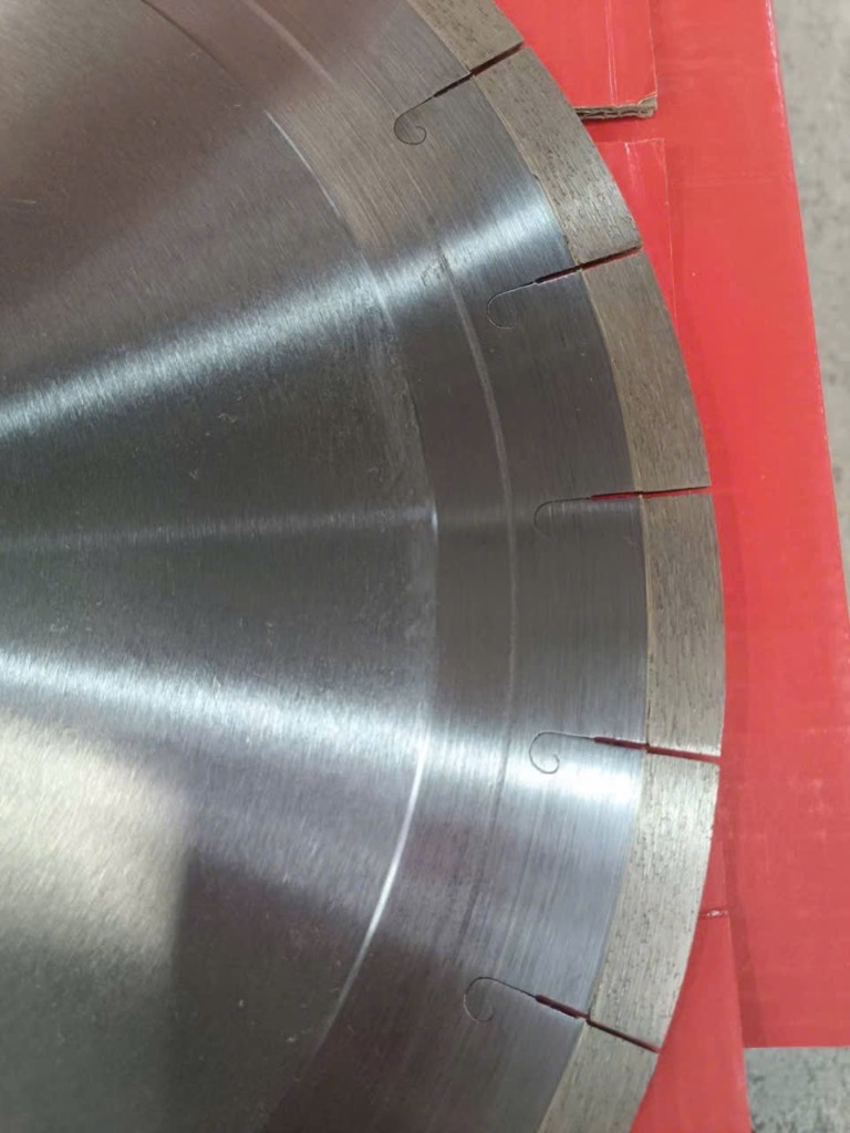 Lưỡi cắt gạch jp 350 móc câu trắng lỗ trục 50