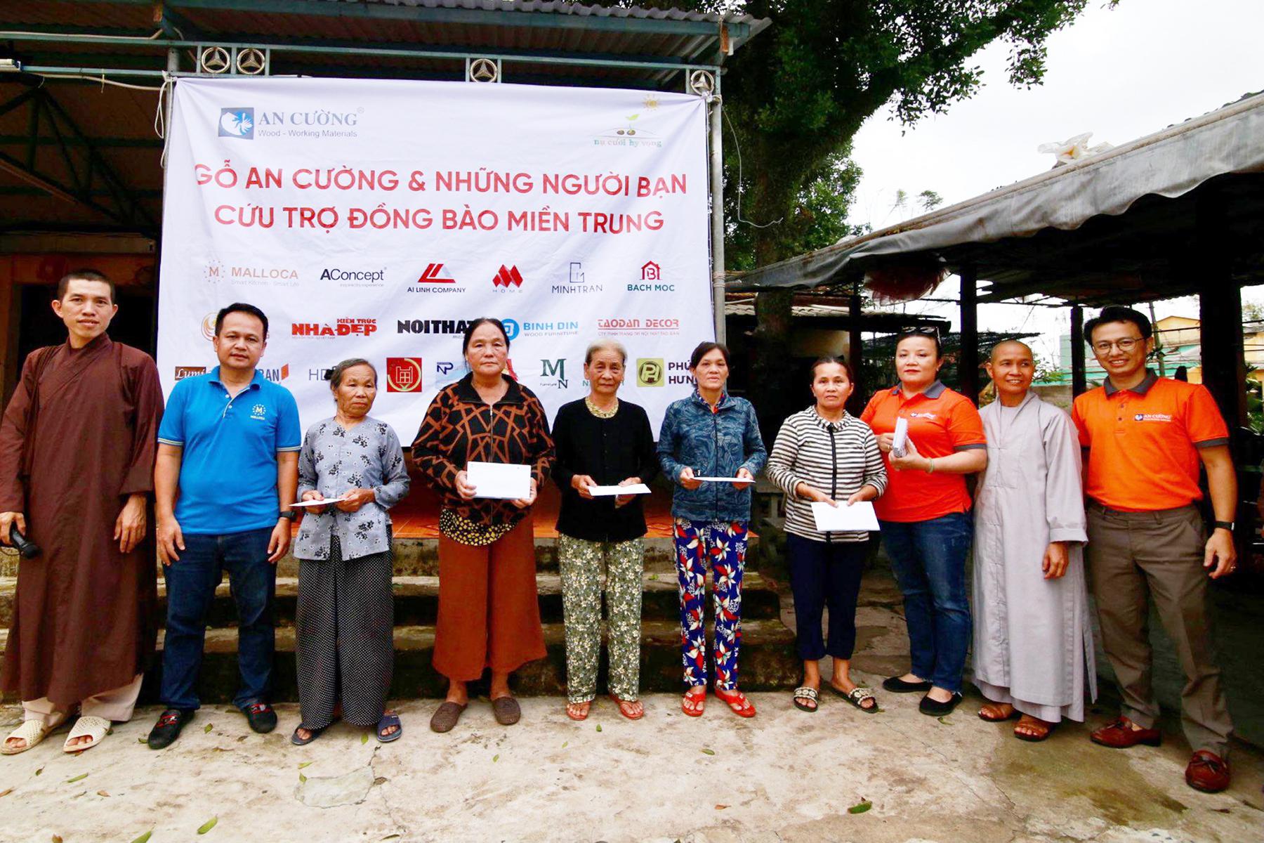 Chung tay cùng công ty đối tác cứu trợ đồng bào miền Trung vượt qua hậu quả thiên tai