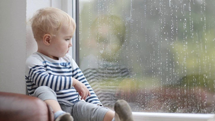 Cách tăng cường sức đề kháng để con không ốm vì mưa đầu mùa