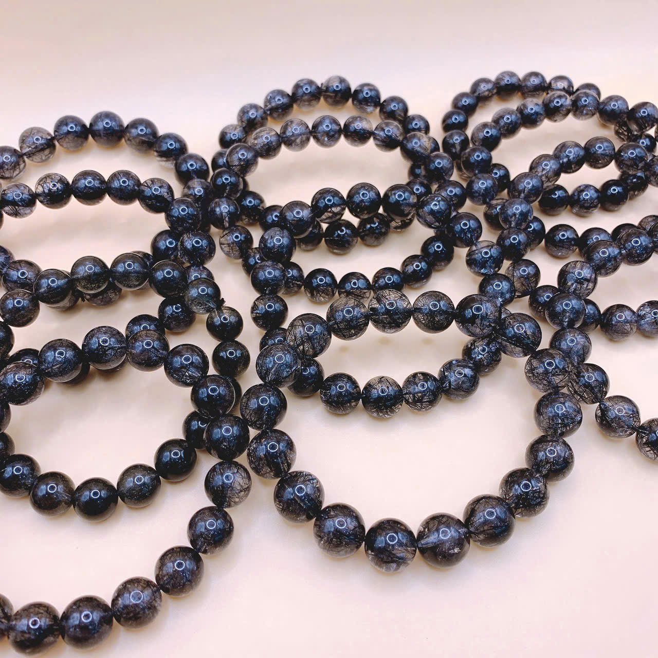 Vòng thạch anh tóc đen 5A