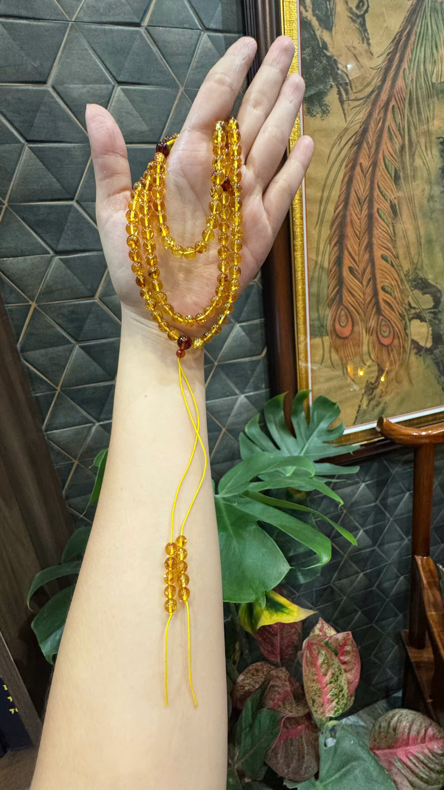 Vòng 108 hạt Hổ phách hoa 6mm