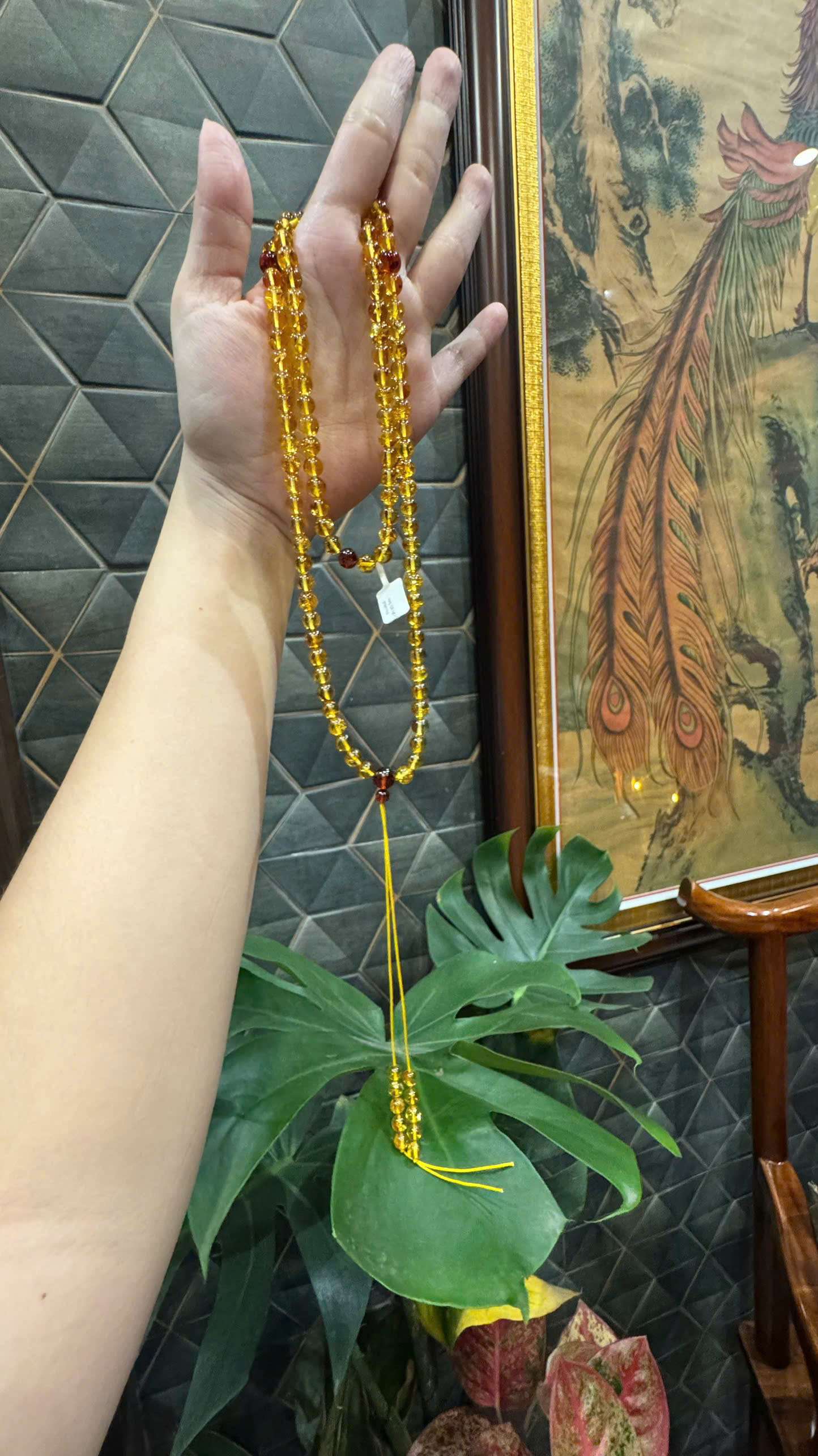 Vòng 108 hạt Hổ phách hoa 6mm