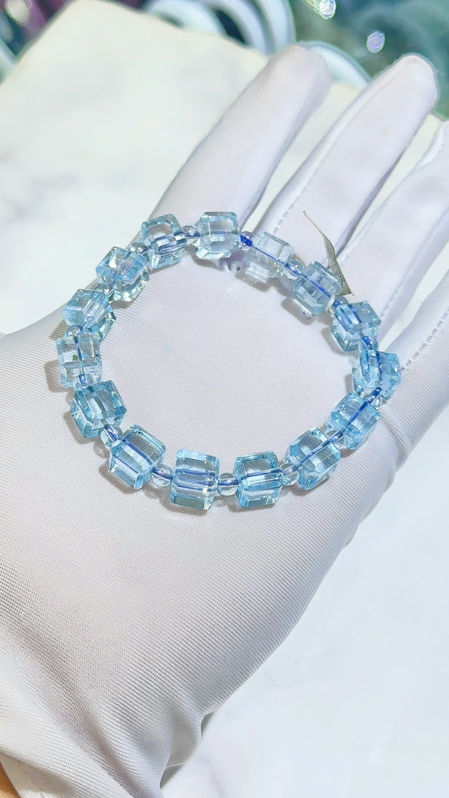 Vòng đá Topaz SVIP 7A - hạt vuông 8mm