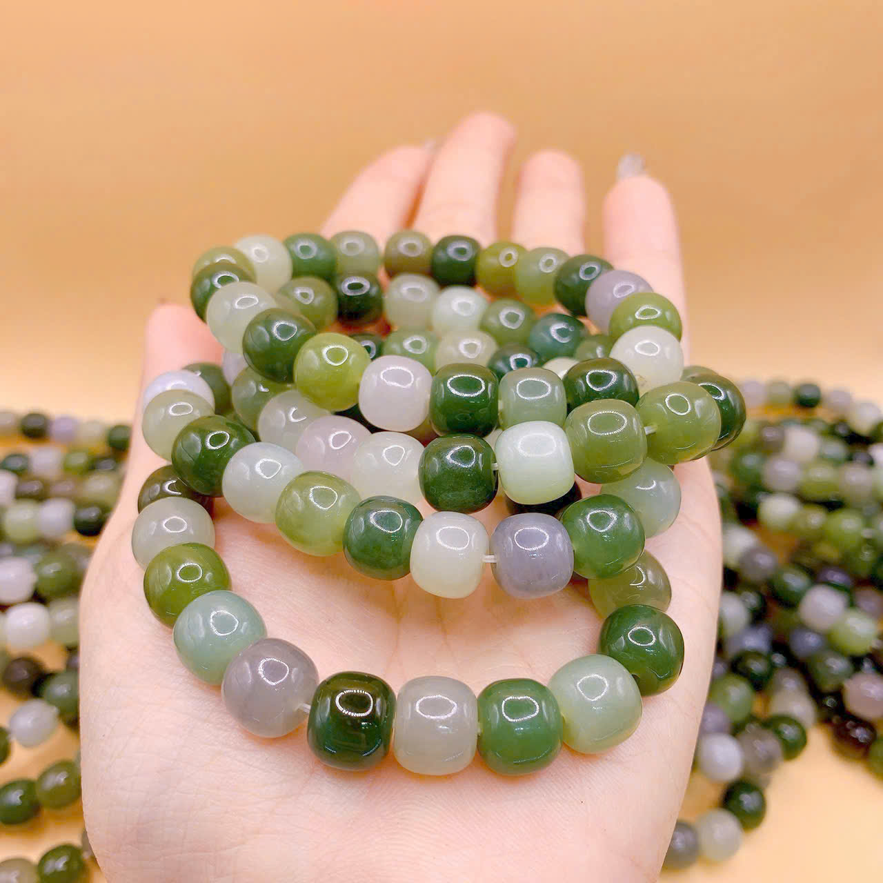 Vòng cẩm thạch A hạt bầu 10mm - kèm kiểm định