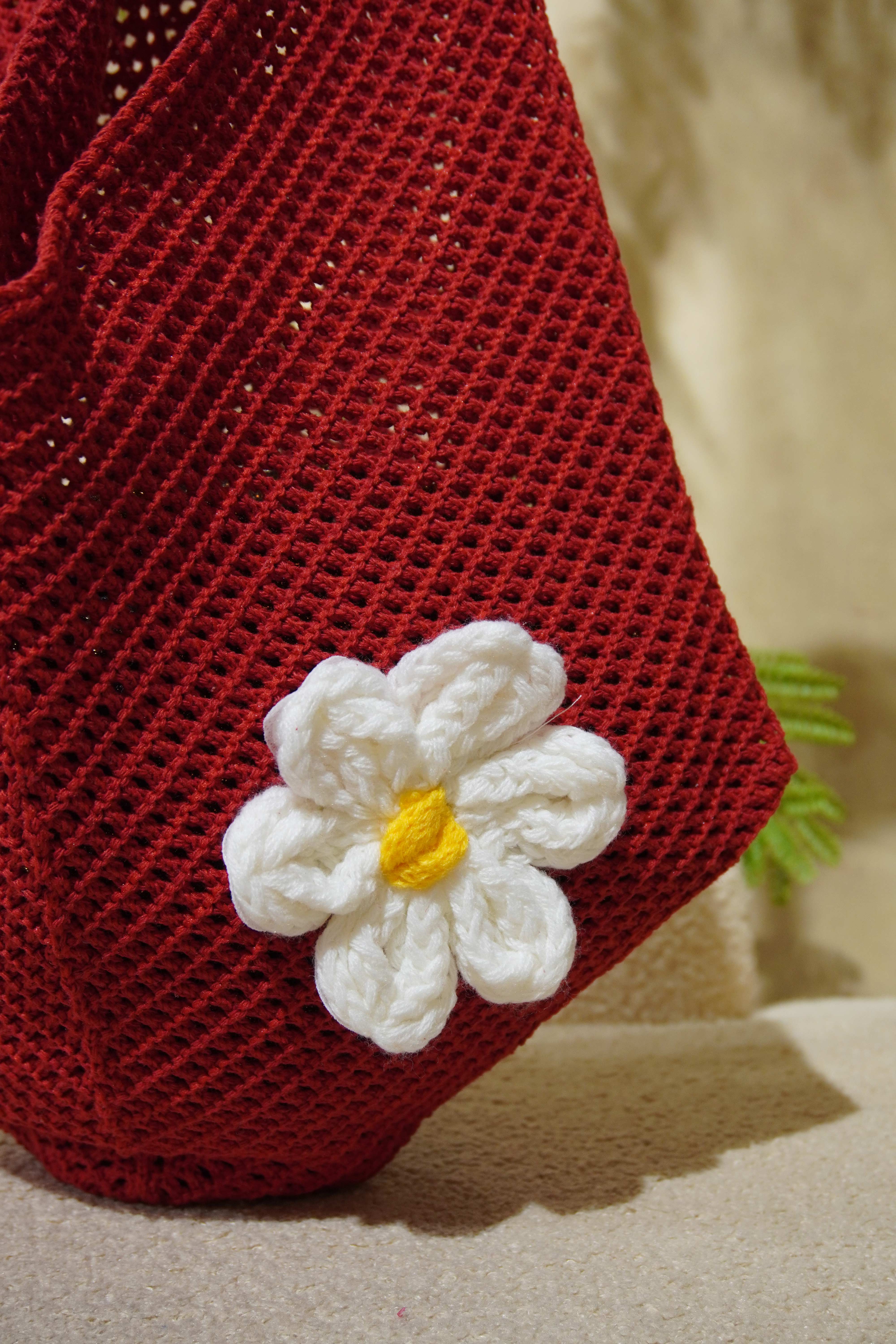 Túi đan đính hoa