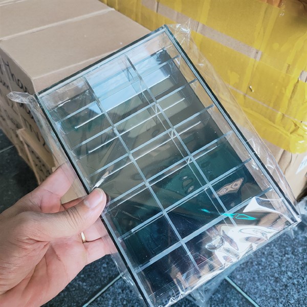 KHAY ĐỰNG ĐÁ MICA
