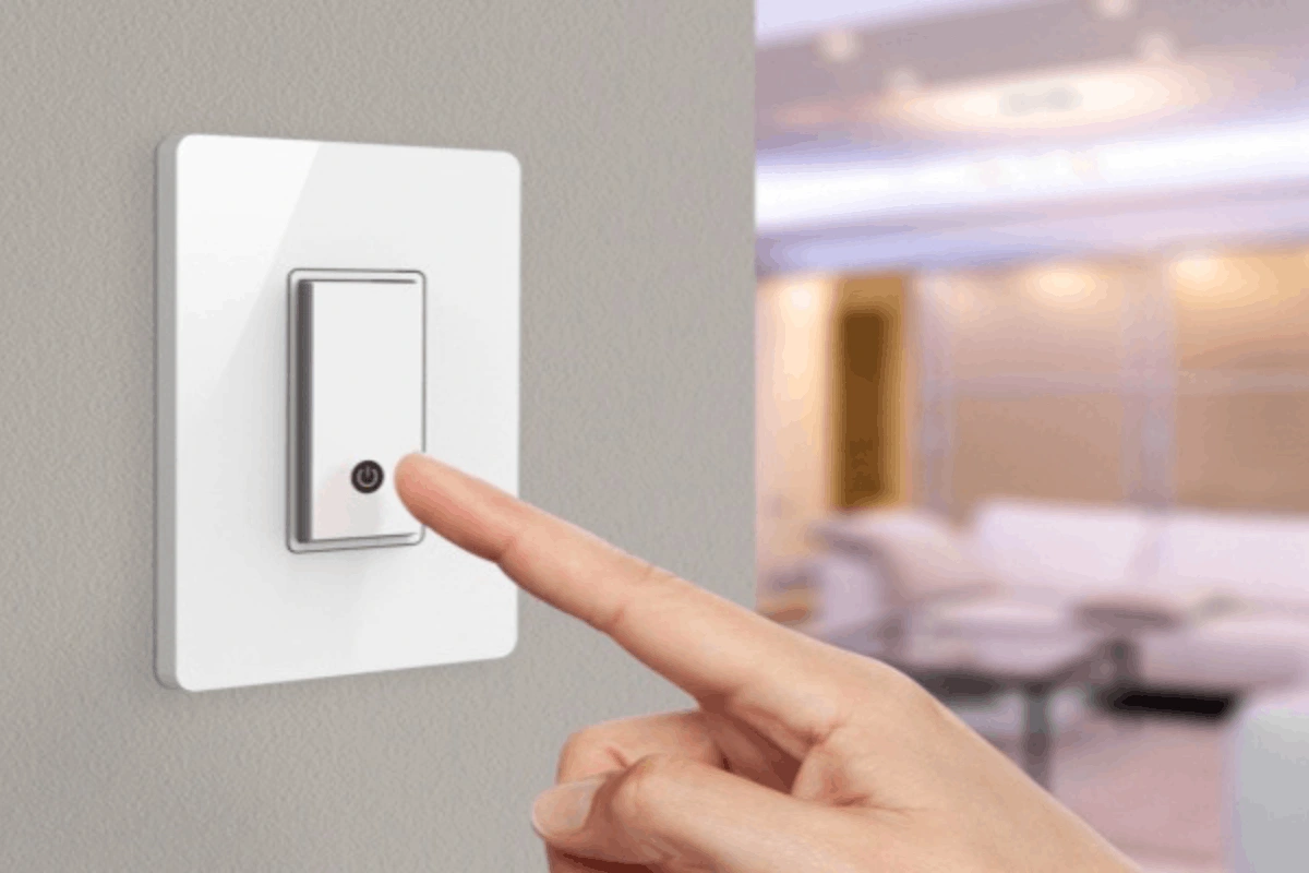 Khởi động máy lạnh bằng cầu dao điện riêng