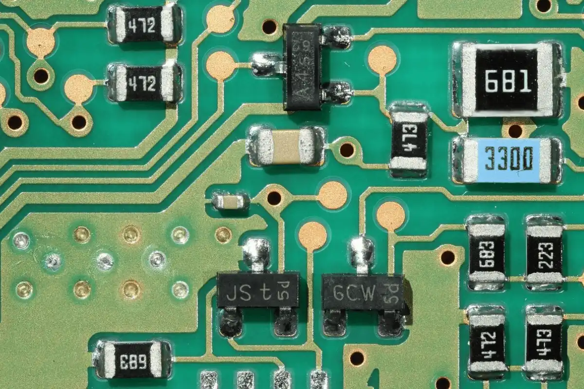 Bảng mạch điện tử gặp sự cố