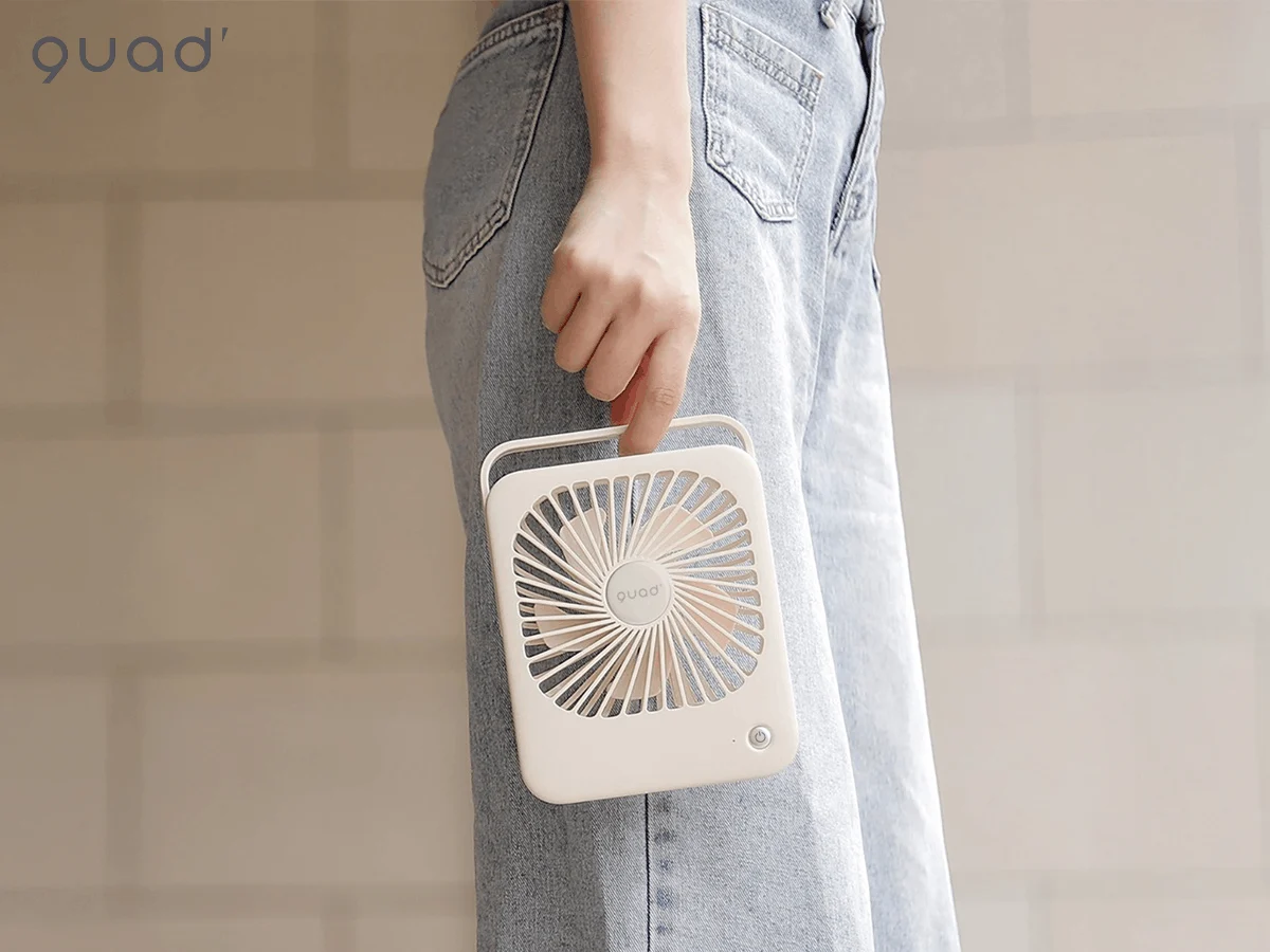 Quạt sạc đa năng kiểu dáng mỏng QS545IV