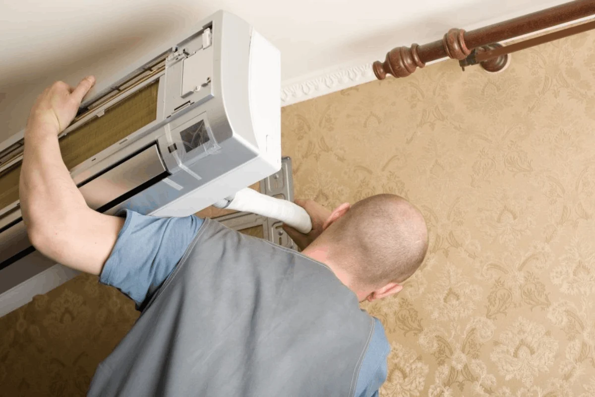 Tháo dàn lạnh điều hoà