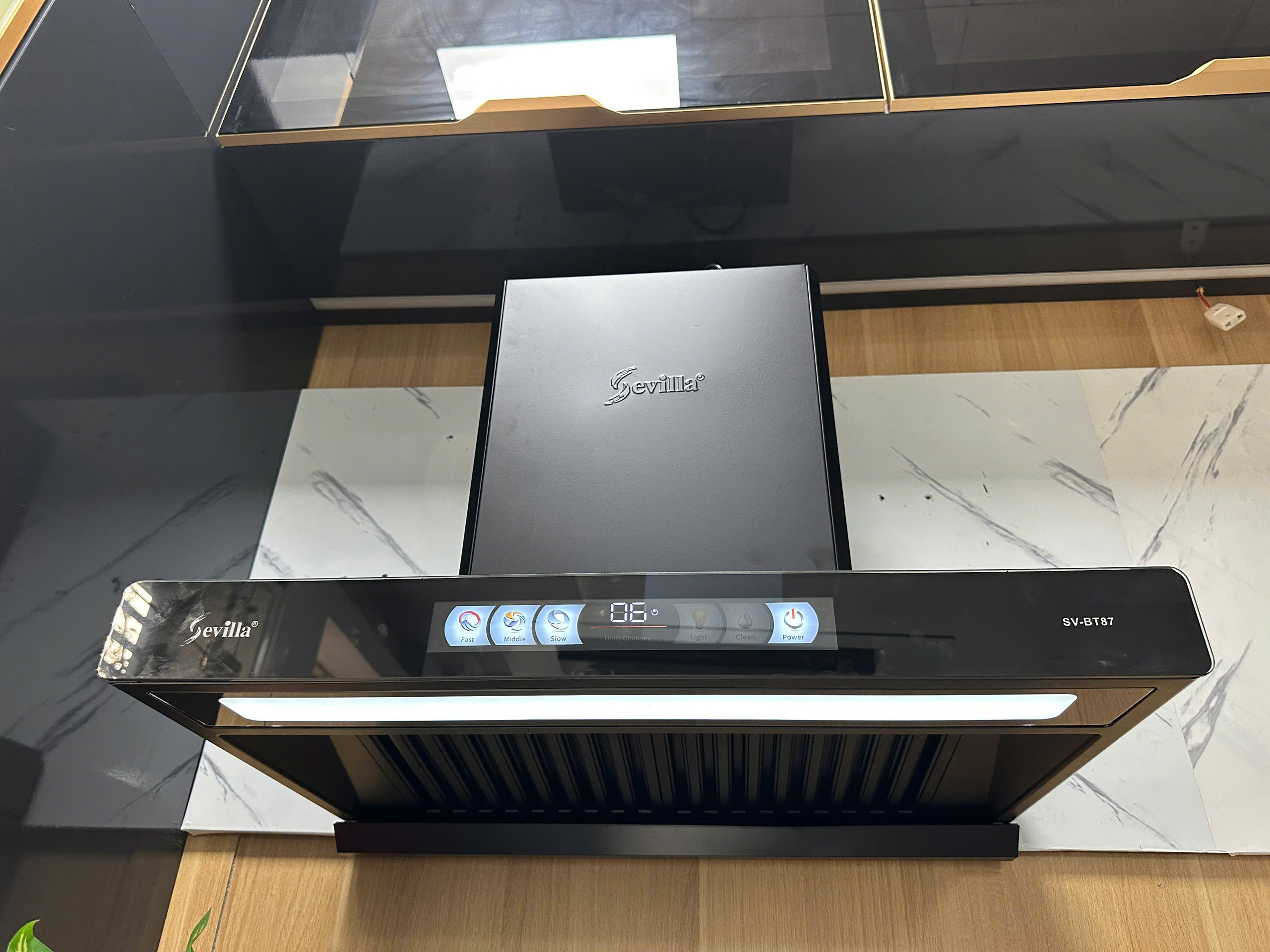 Hút mùi sevilla BT87