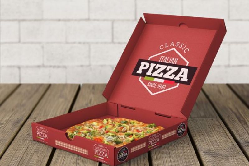 Hộp đựng pizza là sản phẩm bao bì chuyên dụng, thường được làm từ giấy carton cứng