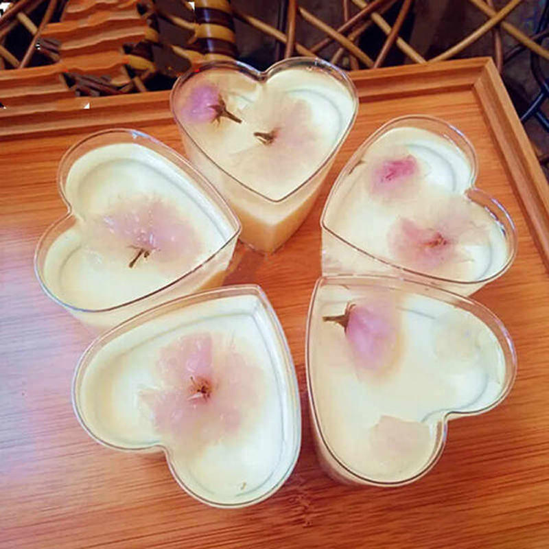 Cốc Nhựa Trái Tim Đựng Bánh Lạnh