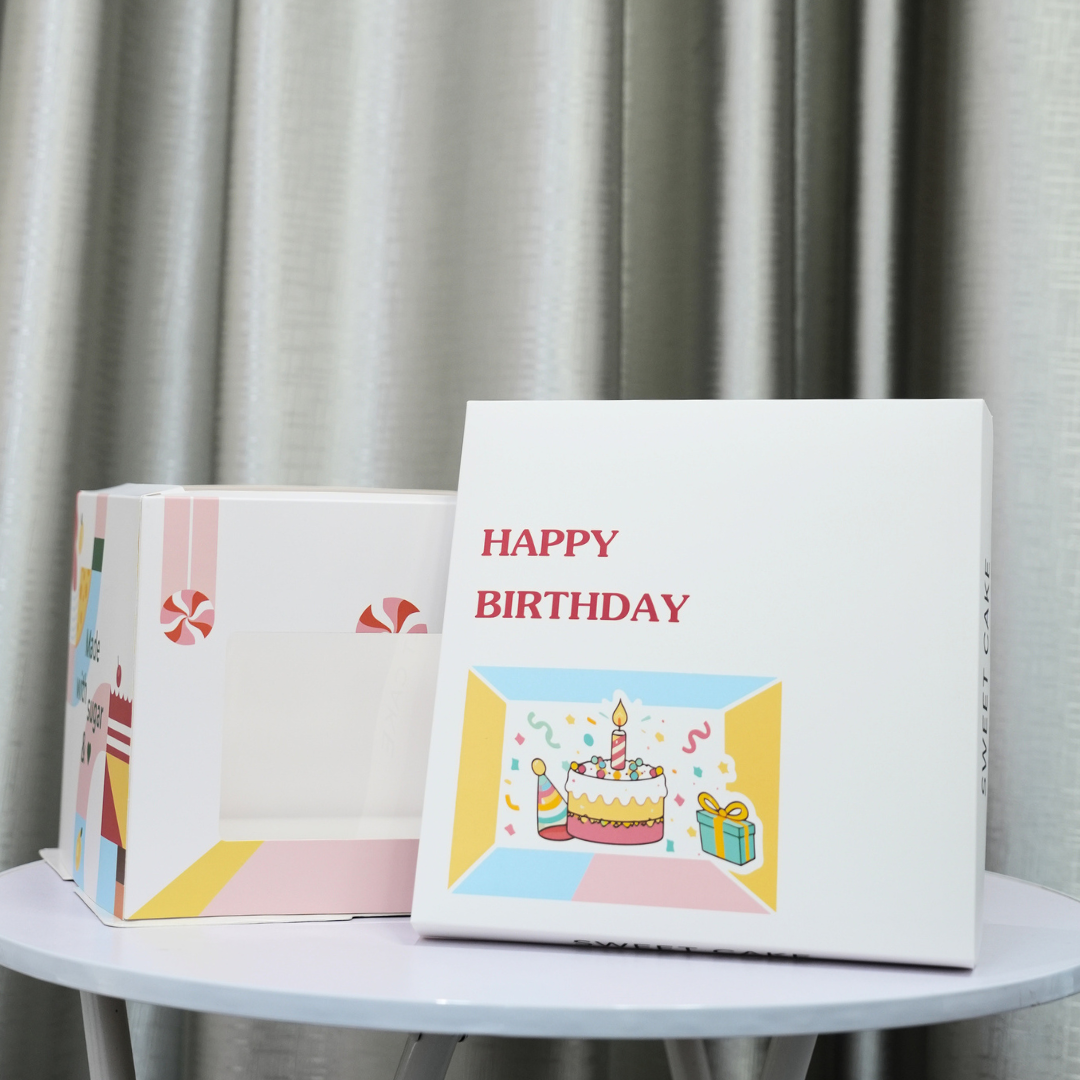 Hộp bánh sinh nhật 3 chi tiết in sẵn họa tiết Kẹo Ngọt